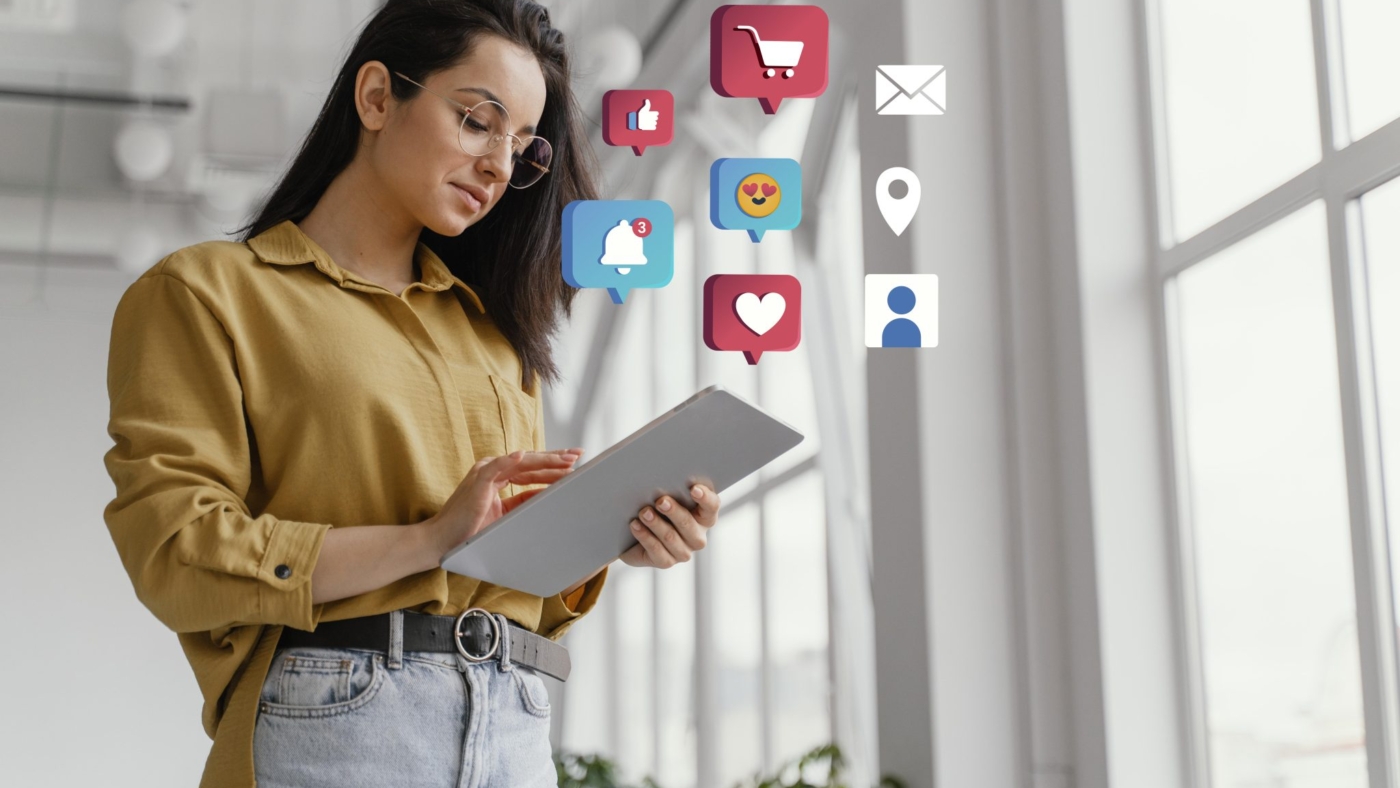 social-media-marketing-concept-marketing-with-applications-2048x1366