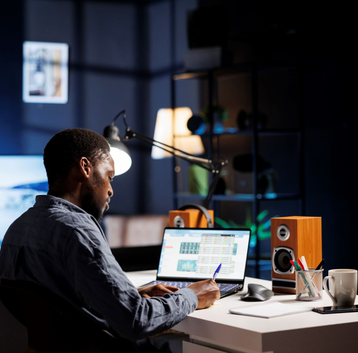 auditor-looking-capital-investments-expansion-strategy